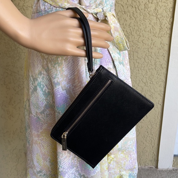 Kate Spade medium Lzip wristlet - Picture 2 of 16